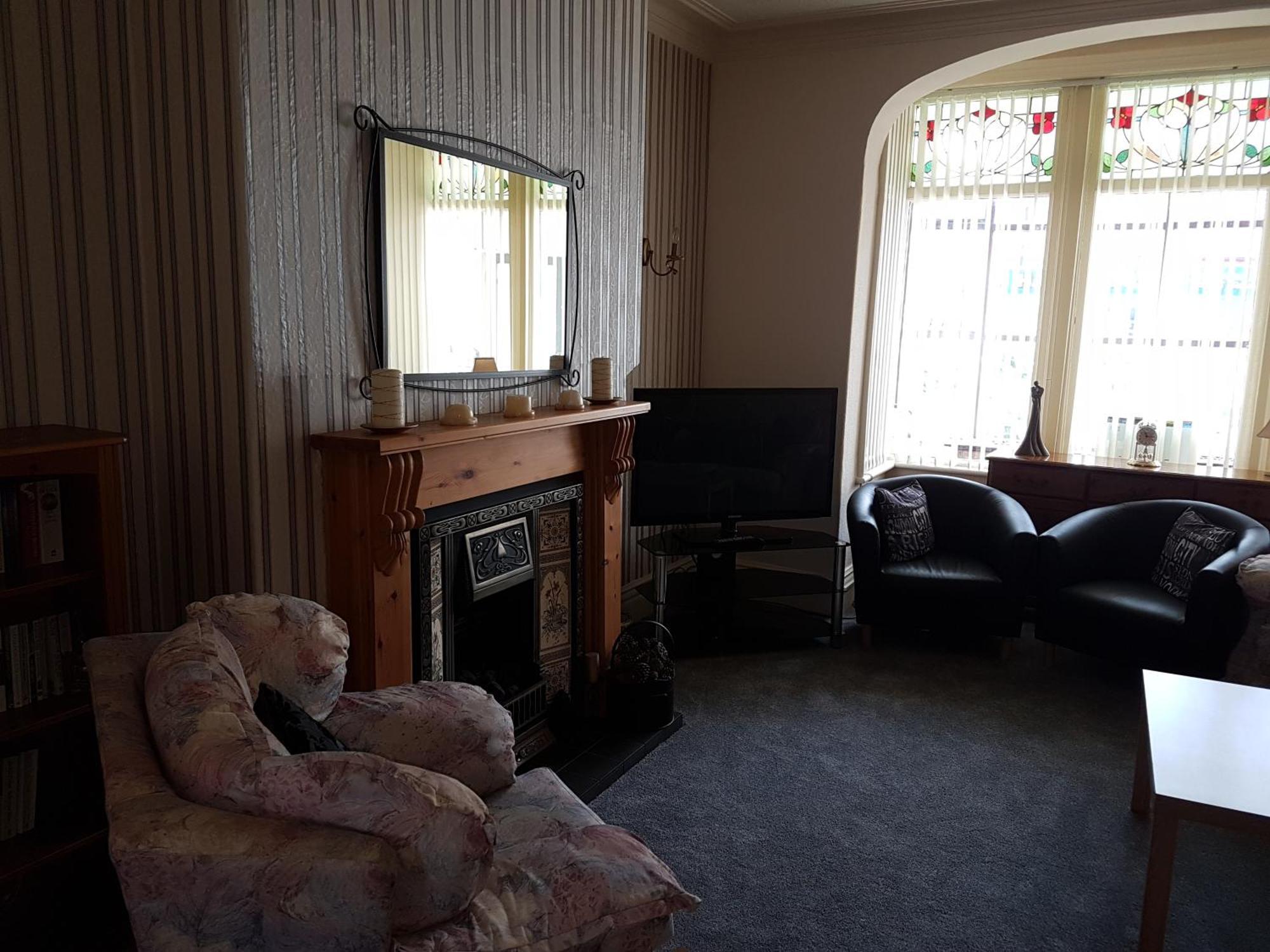 Kings Court Families & Couples Bed & Breakfast Блекпул Екстериор снимка