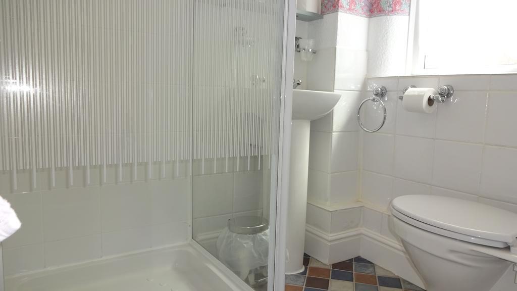 Kings Court Families & Couples Bed & Breakfast Блекпул Екстериор снимка
